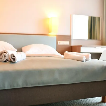 Baltic Plaza فندق كولوبرزيغ